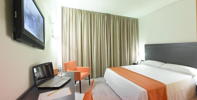 Hotel H2 Авила Номер фото